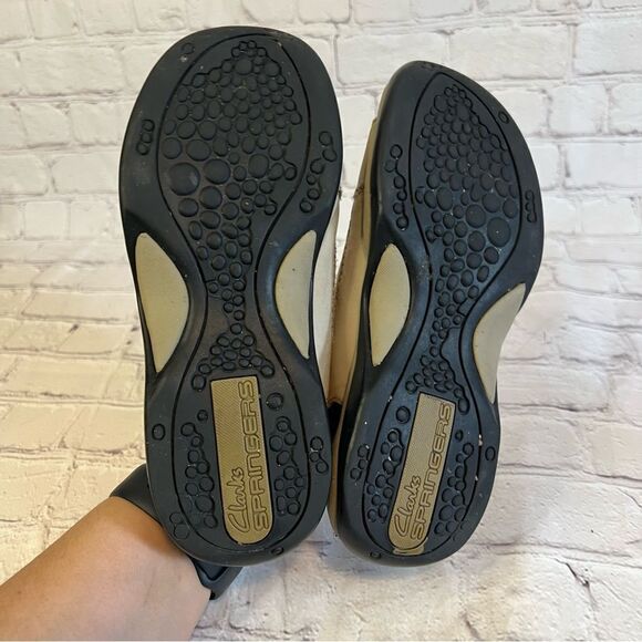 Clark Brown Leather Sandals size 7M - Picture 8 of 9